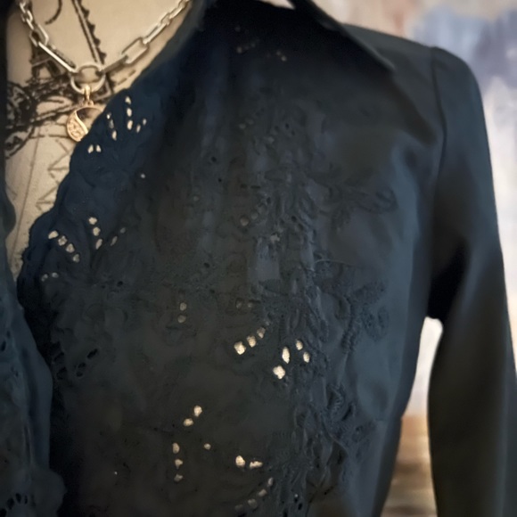 Sisley black blouse, size M, fits like a small ( see measurements ) - Picture 3 of 15